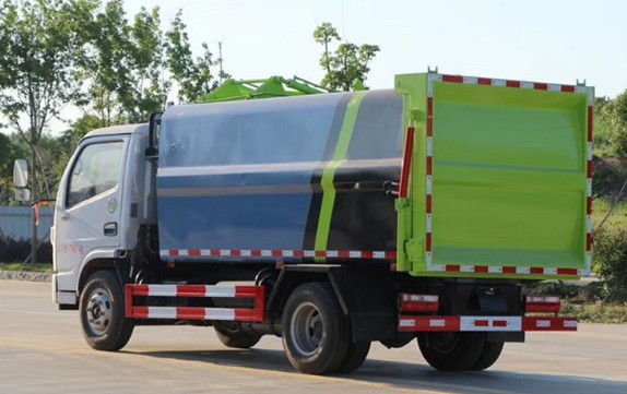 6方侧装压缩垃圾车_东风多利卡D6侧装压缩垃圾车