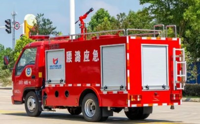 福田小卡蓝牌2方消防洒水车