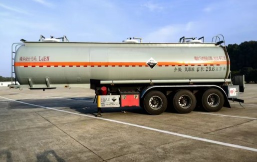 28.5方次氯酸钠腐蚀品罐车_楚胜牌CSC9402GFWCY型腐蚀性物品罐式运输半挂车