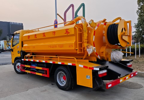 地下室地库蓝牌清洗吸污车_高度2.2米清洗吸污车
