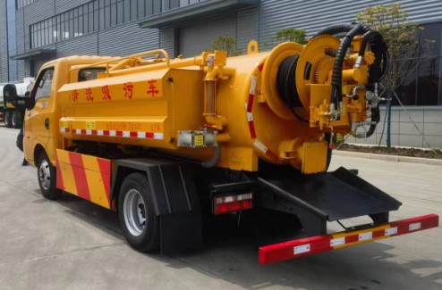 东风大途逸4方清洗吸污车（分体罐）_4方蓝牌清洗吸污车