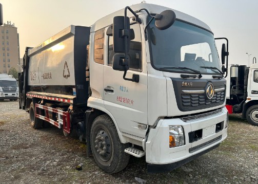 二手东风天锦压缩垃圾车(大落地斗)