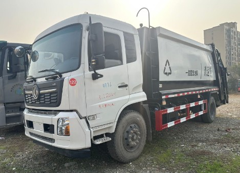 二手东风天锦压缩垃圾车(大落地斗)