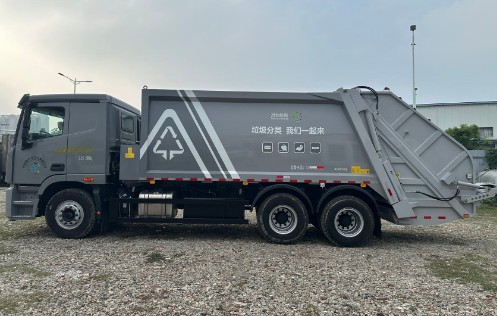 二手福田后八轮22方压缩垃圾车_二手福田原厂压缩垃圾车