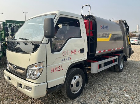 二手福田小卡之星3压缩垃圾车_二手福田蓝牌5.8方压缩垃圾车