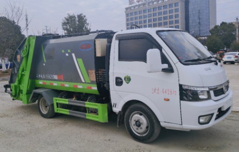 二手东风途逸4.5方压缩垃圾车_二手4.5方蓝牌压缩垃圾车