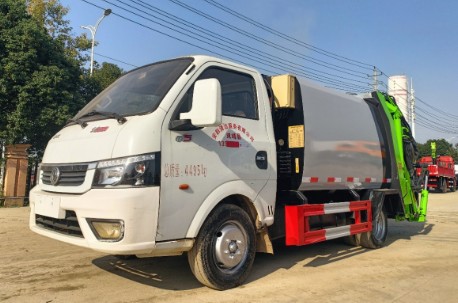 二手东风途逸4.5方压缩垃圾车_二手4.5方蓝牌压缩垃圾车