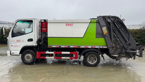二手凯马4方压缩垃圾车_二手4方蓝牌压缩垃圾车