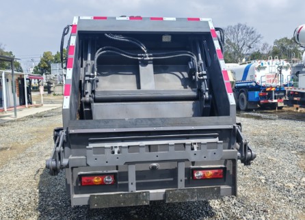 二手5.8方福田瑞沃S1压缩垃圾车_二手凯力5.8方蓝牌压缩垃圾车