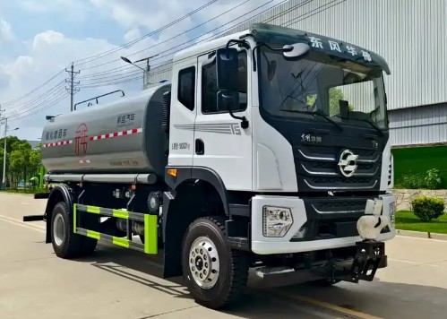 西藏拉萨15方6缸机洒水车_东风15方六缸机洒水车