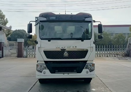 重汽豪沃TX5纯电动吸污车_11方新能源纯电动吸污车 重汽豪沃TX5纯电动吸污车_11方新能源纯电动吸污车