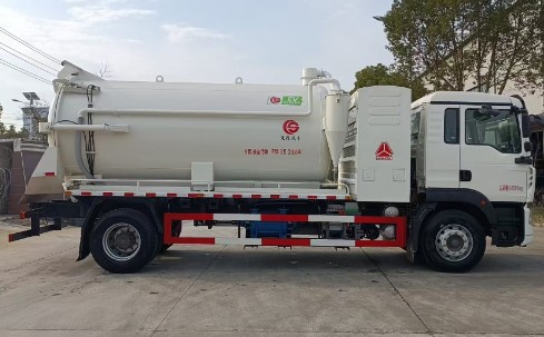 重汽豪沃TX5纯电动吸污车_11方新能源纯电动吸污车 重汽豪沃TX5纯电动吸污车_11方新能源纯电动吸污车