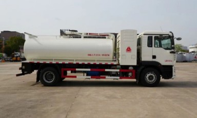 重汽豪沃TX5纯电动吸粪车_楚胜12方新能源吸粪车