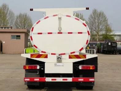 重汽豪沃TX5纯电动吸粪车_楚胜12方新能源吸粪车